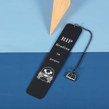 将图片加载到图库查看器,Halloween Bookmarks for Women Men, Funny Halloween Gifts for Her Him Girls Friends, Horror Bookmarks for Book Lovers Bookish Horror Lovers, Birthday Valentines Christmas Stocking Stuffers for Teens