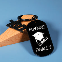 将图片加载到图库查看器,Funny 2022 Graduation Gifts for Him Her Seniors Bulk Class of 2022 Gag Keychain for High School College Students Nursing Law School Grads Masters PHD Teen Girls Boys from Dad Mom Best Friends