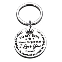 将图片加载到图库查看器,Inspirational Gift-Keychains To My Son from Dad Mom Family Never Forget That I Love You Forever Birthday Graduation Christmas Back to School Present for Him Boys Teens Jewelry Pendant