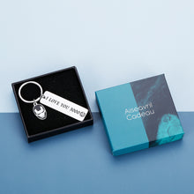 将图片加载到图库查看器,Christmas Gifts for Boyfriend Girlfriend I Love You 3000 Keychain Him Her Couple Valentine's Day Birthday Present from Husband Wife Movie Pendant for Dad Mom from Kids New Year Charm for Family