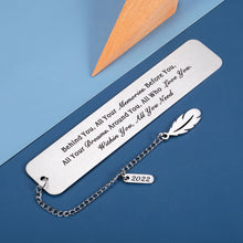 将图片加载到图库查看器,2022 Graduation Gifts for Him Her Students Inspirational Gifts Bookmark for Men Women Class of 2022 Senior Gifts for Teen Girls Boys Son Daughter High School College Grads from Mom Dad Best Friend
