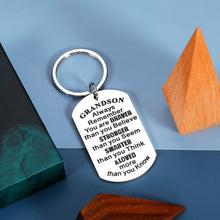 将图片加载到图库查看器,Grandson Gifts from Grandma Grandpa Christmas Gifts for Teenage Boys Inspirational Gifts for Men Kids Teen Him Keychain Birthday Graduation Back to School Stocking Stuffers for Boys Motivational Gifts