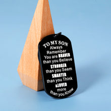 将图片加载到图库查看器,Son Christmas Gifts from Mom Dad Stocking Stuffers for Boys Inspirational Keychain for Men Kids Motivational 21st 30th Birthday Graduation Gifts for Him Valentine's Day Step Son Wedding Gifts Groom