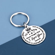 将图片加载到图库查看器,Inspirational Gift-Keychains To My Son from Dad Mom Family Never Forget That I Love You Forever Birthday Graduation Christmas Back to School Present for Him Boys Teens Jewelry Pendant