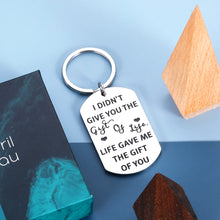 将图片加载到图库查看器,Bonus Daughter Gifts from Mom Keychain for Son in Law Bonus Son Adoption Presents for Kids Birthday Gift for Stepson Stepdaughter from Stepdad Stepmom Wedding Gift for Adopted Son Adopted Daughter