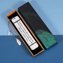 将图片加载到图库查看器,2022 Graduation Gifts for Him Her Students Inspirational Gifts Bookmark for Men Women Class of 2022 Senior Gifts for Teen Girls Boys Son Daughter High School College Grads from Mom Dad Best Friend