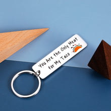 将图片加载到图库查看器,Gag Christmas Gift for Husband from Wife Funny Keychain for Boyfriend Men I Love You Valentine's Day Gifts for Him Anniversary Birthday Gifts for Fiancé Hubby Wedding Gifts for Groom from Bride