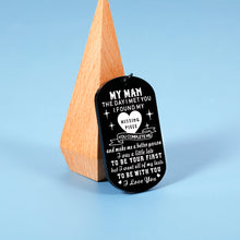 将图片加载到图库查看器,Christmas Gifts for Husband Boyfriend to My Man Keychain from Wife Girlfriend Anniversary Birthday Gifts for Men Him Valentines Day Gifts Couple Key Ring for Fiancé Engagement Wedding Gifts for Groom