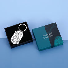 将图片加载到图库查看器,Valentine Gifts I Love You Couple Keychain for Boyfriend Husband Him from Girlfriend Wife Her Anniversary Birthday Christmas Gifts for Fiancee Fiance Wedding Present for Bride Groom Women Men Jewelry