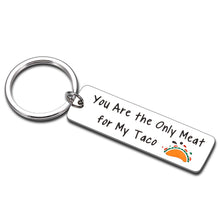 将图片加载到图库查看器,Gag Christmas Gift for Husband from Wife Funny Keychain for Boyfriend Men I Love You Valentine's Day Gifts for Him Anniversary Birthday Gifts for Fiancé Hubby Wedding Gifts for Groom from Bride