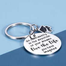 将图片加载到图库查看器,Class of 2022 Graduation Gifts for Kids Students Inspirational Keychain for Him Her High School College Back to School Gifts for Teen Girls Boys Birthday Gifts for Daughter Son from Dad Mom Jewelry