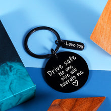 将图片加载到图库查看器,Drive Safe Keychain Gifts for Boyfriend Girlfriend Valentines Day Gifts for Him Her Couples Husband Christmas Gifts from Wife Stocking Stuffers for Men Women Birthday Anniversary Wedding Engagement