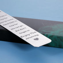 将图片加载到图库查看器,Class of 2023 Graduation Bookmark Gifts for Seniors 2023 High School College Medical Student Inspirational 2023 Grad Gifts for Her Him Boys Girls Women Men Master Gifts for Nurse Mom to Son Daughter