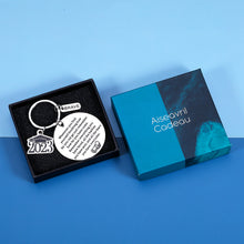 将图片加载到图库查看器,Class of 2023 Graduation Gifts for Him Her Inspirational Keychain Senior 2023 Gifts for University College Middle Senior High School Students Christmas Stocking Stuffers for Teen Boys Teen Girls Son